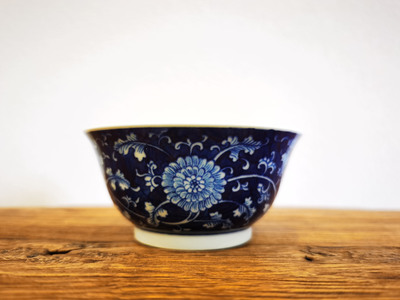 缠枝牡丹柴窑杯